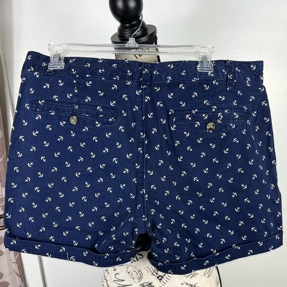 Dockers Blue and white anchor patterned shorts with pockets - Picture 2 of 10